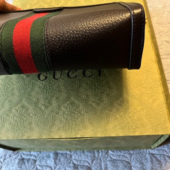 Gucci pouch - Picture 1 of 4